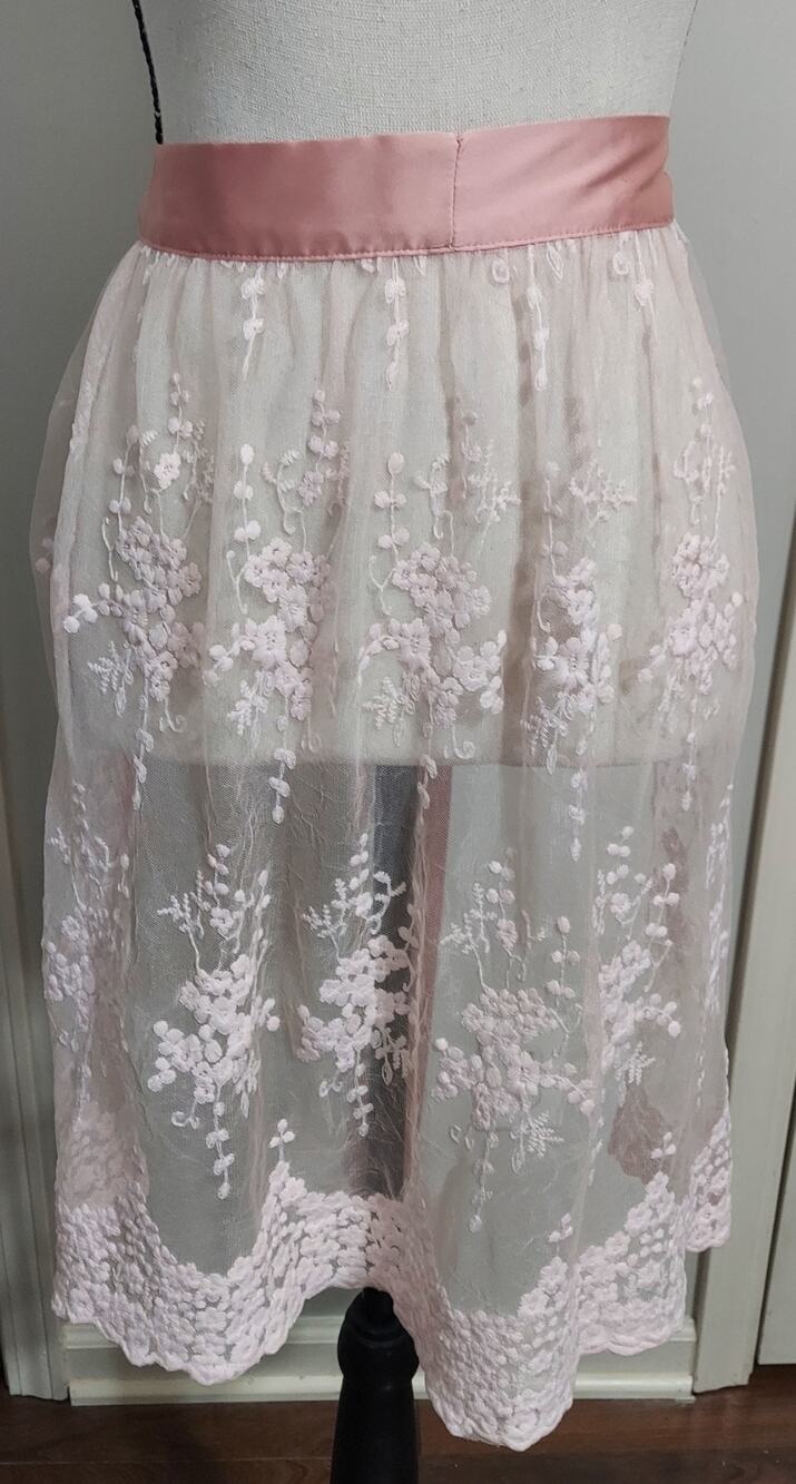 Pink Embroidered Lace Dirndl Apron Sheer Floral Oktoberfest Trachten Half Apron